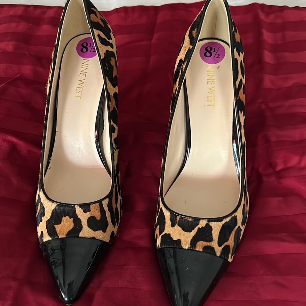 Nine West Leopard print and black patent shoes.